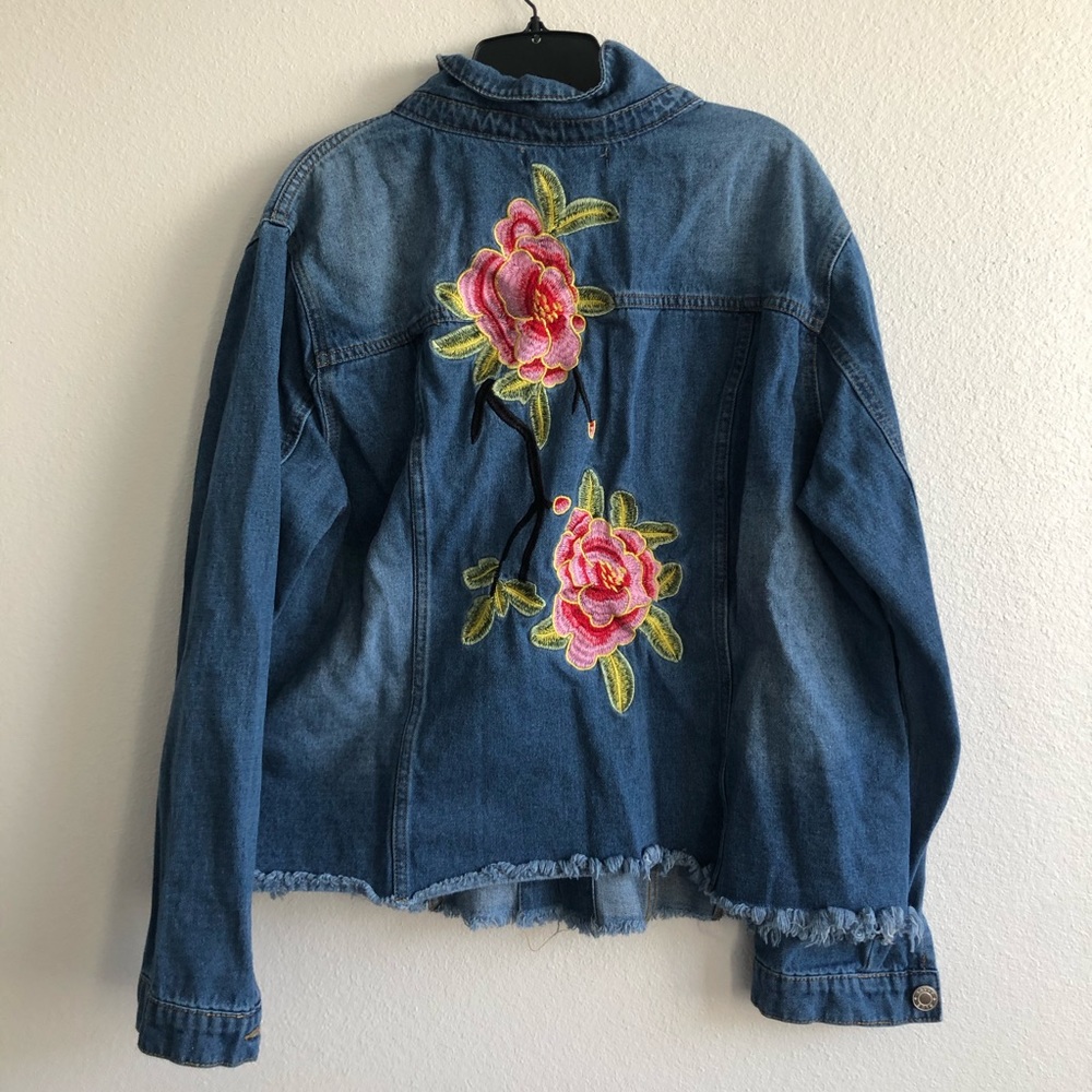 Blue Savvy Jean Jacket with Floral Embroidery
